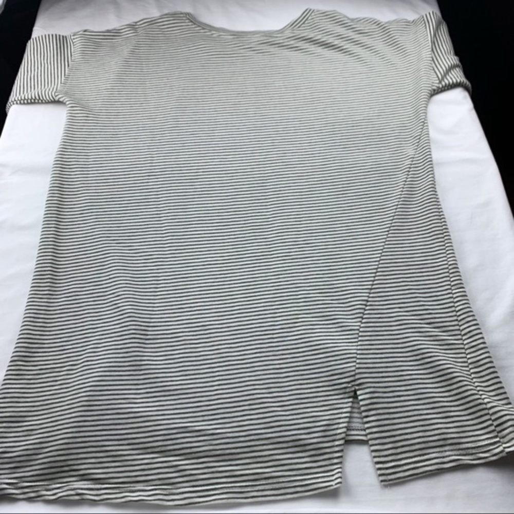 Umgee women's short sleeve striped tunic, medium - Picture 3 of 15